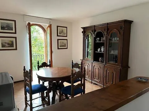 Palazzo Mane Кастель-Аркуато